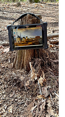 MobileDemand xTablet T8655 portrait view outdoors